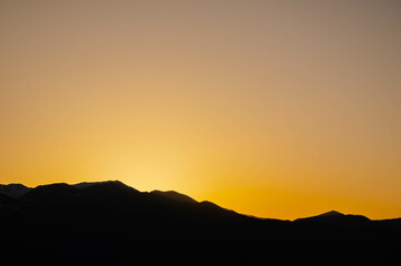 夕暮れ時の木曽山脈