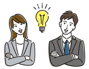 会社員　男性　女性　ビジネスパーソン　電球　ひらめき
