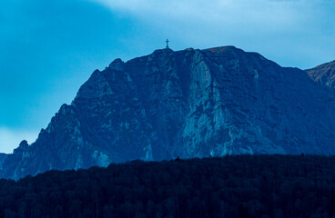 Fototapeta premium mountain peak in the morning