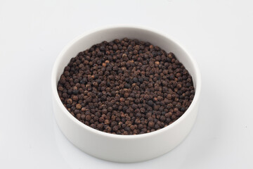 The fruit of the chilli tree. It is used as a seasoning for food.