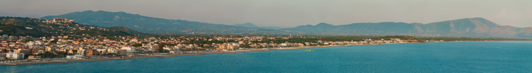 Fototapeta na wymiar Panoramic view of Scauri town inn Minturno, Italy.