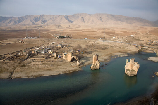 Tigris River running past Hasankeyf in Eastern Turkey.