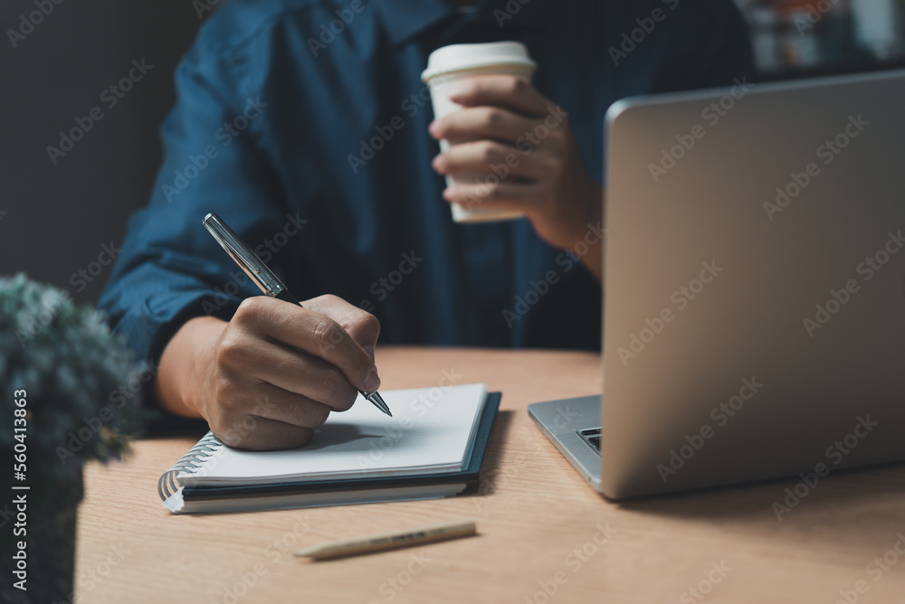 Aufkleber businessperson reading and writing on book.education studying knowledge development and cognition le