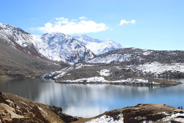 Fototapeta na wymiar lake in winter in Pakistan