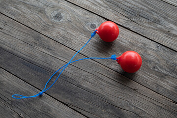lato lato, a traditional game from Indonesia that is currently viral © harto