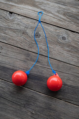 lato lato, a traditional game from Indonesia that is currently viral © harto