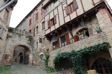 Fototapeta na wymiar Cordes-sur-Ciel, the beautiful village in France