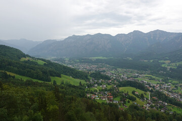 Obraz premium The view from Ewige Wand hiking and mountain biking path to Bad Goisern, Austria 