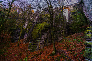 Unterhalb der Basteibrücke