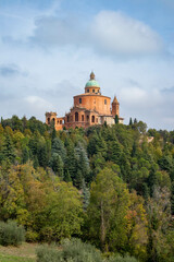 Fototapeta na wymiar Santuario della Beata Vergine di San Luca, città di Bologna, Emilia Romagna