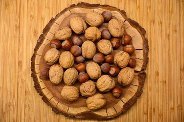 Italian hazelnuts in a wooden bowl