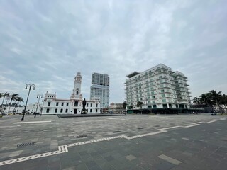 city street in the city