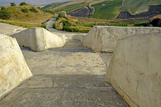 Il cretto di Burri a Gibellina in Sicilia