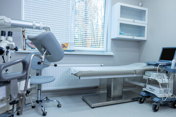 Medical equipment in a modern doctors office - obrazy, fototapety, plakaty