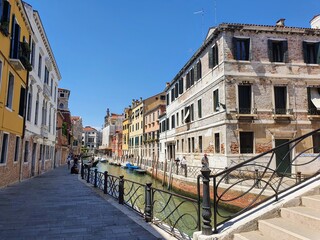 Fototapeta na wymiar View of Venetian Architecture