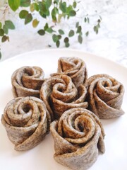 Rose shaped buns