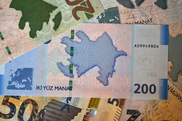 algunos billetes actuales del pais asiatico Azerbaiyan
