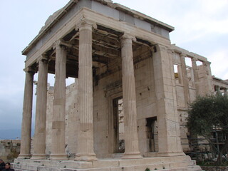 Fototapeta premium Parthenon.Monument in Athens. Restoration of the Acropolis in Athens. A monument of ancient architecture, an ancient Greek temple located