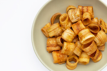 Crispy banana chip rolls. Fruit snack