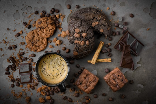 caf&eacute; com chocolate