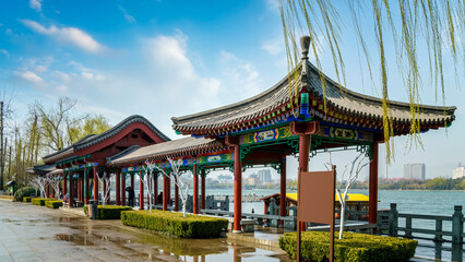 Naklejka premium Jinan Chinese Garden Landscape Street View