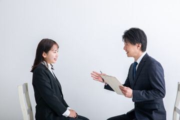 面接をする男女　interview