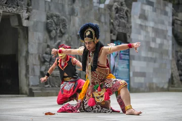 Fotobehang Two Javanese guys performing traditional mask dance in Yogyakarta, 20 December 2022 © Simon