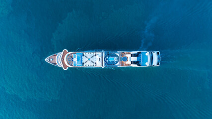 VALENTINE’S DAY CRUISES. Cruise Ship, Cruise Liners beautiful white cruise ship above luxury...