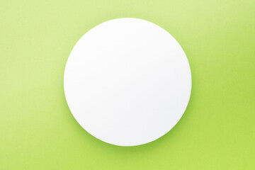 白い丸い紙