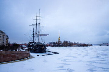 Naklejka premium View of the embankment and Peter and Paul Fortress