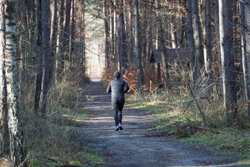 Bieganie w lesie