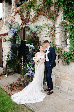 Newlyweds couple wedding romantic 