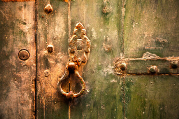 Door lock with bolt