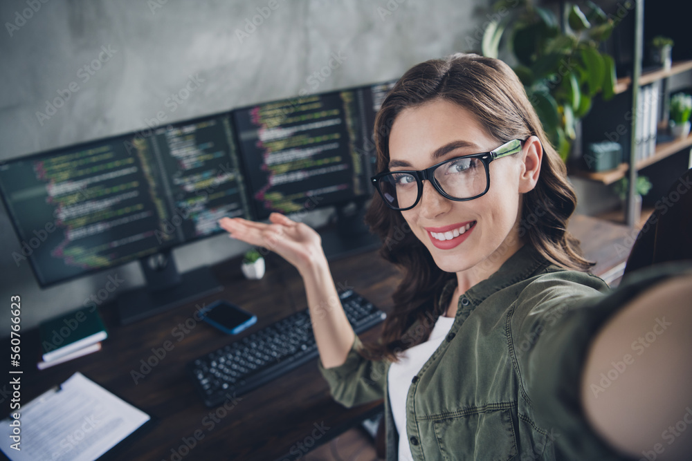 Poster Portrait of clever agent girl take selfie record video hand demonstrate workstation office indoors