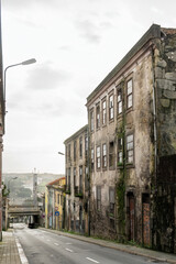 Fototapeta na wymiar Old buildings on the outskirts of the portuguese city Porto