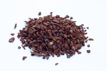 Pine bark is an ingredient for cultivation. Beneficial to the soil and plants.