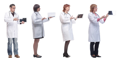 Fototapeta na wymiar group of doctors with clipboard isolated on white