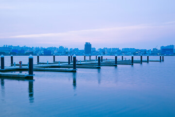 Cheongchoho Lake is a lagoon that is connected to the East Sea.