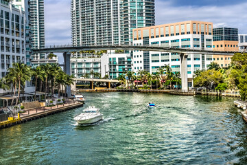 Fototapeta na wymiar Miami River Brickell Avenue Bridge Downtown Miami Florida