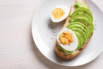 Avocado toast with egg