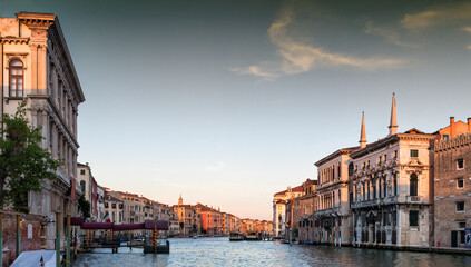 Venezia.Palazzi del Canal Grande verso Rialto
