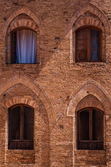 Amazing close ups of the old city San Gimignano in Italy - Tuscany