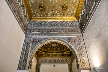Obraz premium The Royal Alcazar of Seville - group of 14th century royal palaces. The palaces showcase a mix of Moorish, Renaissance and Mudejar architecture. Seville, Andalusia, Spain. 