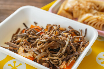 ゼンマイの煮物