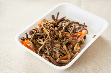 ゼンマイの煮物