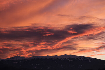 Fototapeta premium sunset over the austrian mountains