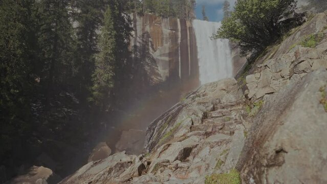 hike to vernal falls in yosemite