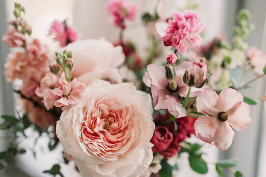 Peach and pink palette bridal bouquet