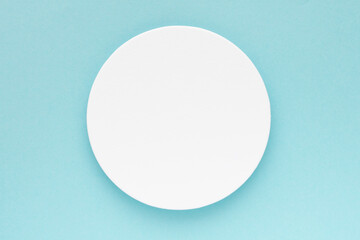 白い丸い紙