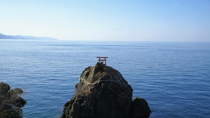 瀬戸内海に浮かぶ綱掛岩【愛媛県大洲市】5